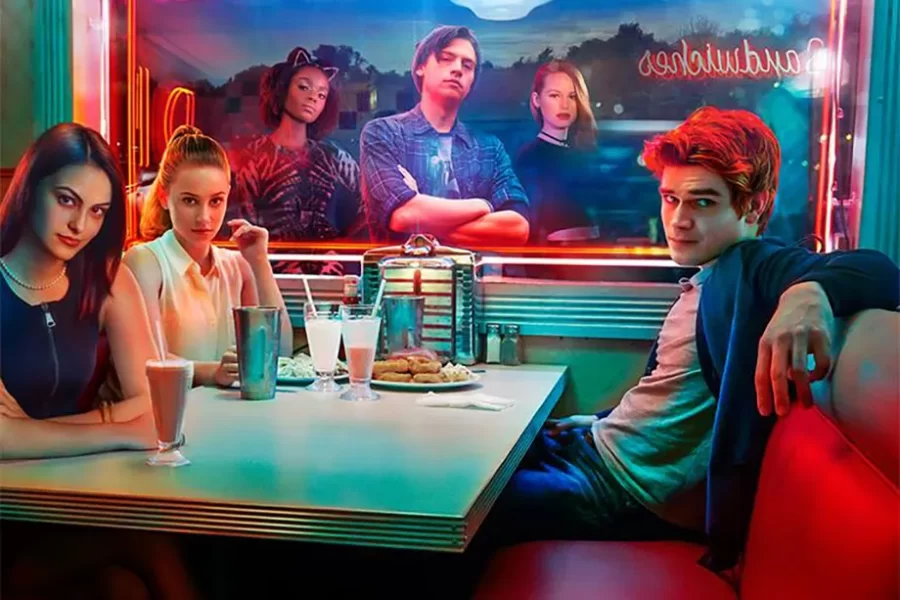 Archie Andrews, Veronica Lodge, Betty Cooper, Jughead Jones, Cheryl blossom and Josie McCoy are at Pops Chocolate Shop.