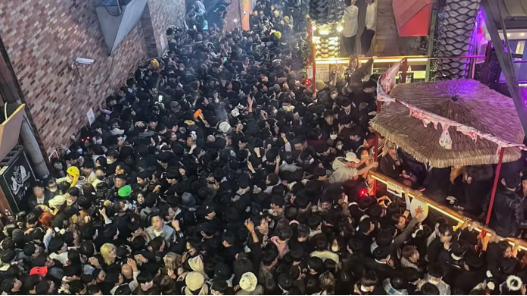 A crowded alley in South Korea during the Halloween stampede.