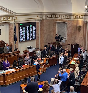 Joe Fritsch opening session on February 23rd, 2023, by playing My Old Kentucky Home on his Gibson Hummingbird guitar. 