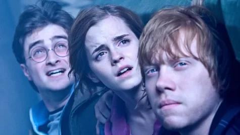 Harry potter movie Harry (Daniel Radcliffe),Hermione Granger ( emma watson),Ron Weasley (Rupert Grint)-Photo universal studio
