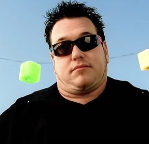 Steve Harrell in the official Smash Mouth 1999 video for “All star” that was featured in the movie Shrek in 2001.